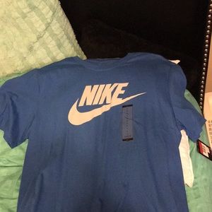Nike t shirt